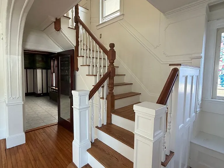 202 Central Ave — Photo 25