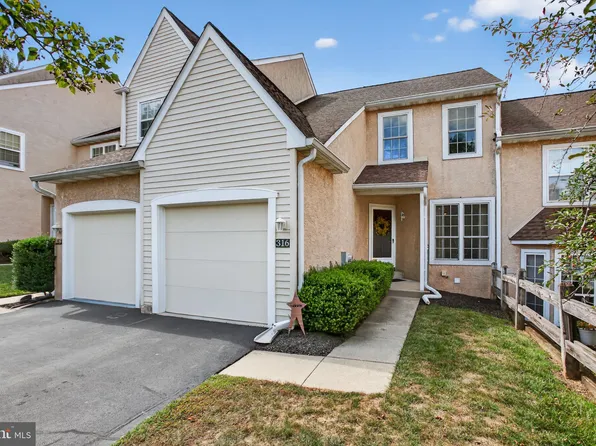 316 Country Club Dr, Lansdale, PA 19446