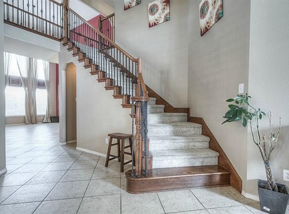 5th image of 3928 Penny Royal Dr