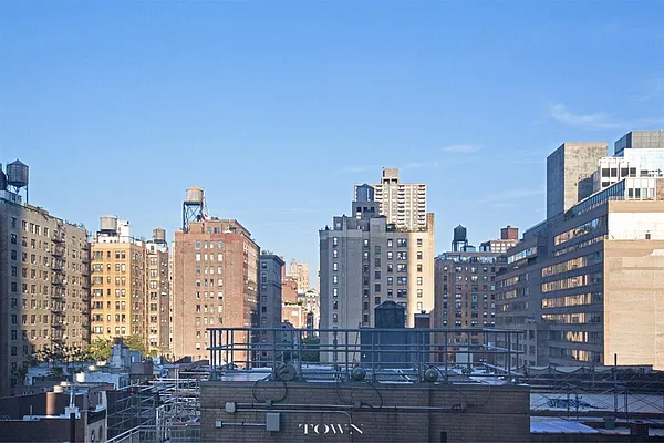 Rented by Town Residential | media 33