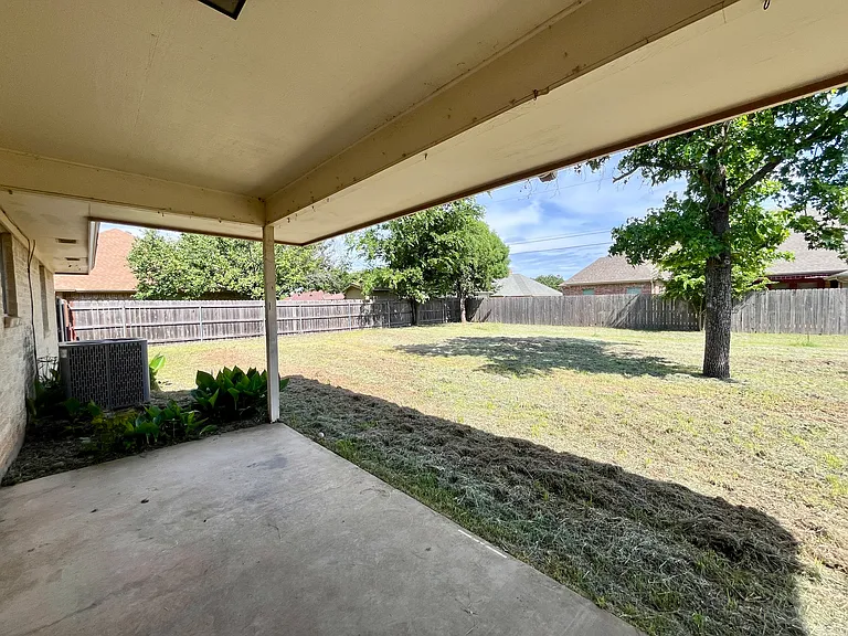 6415 Circo Dr — Photo 18