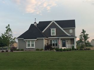 768 Wolf Creek Ct, Grafton, WI 53024