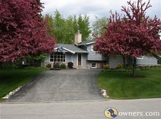 4260 Beaufort Dr, Brookfield, WI 53045