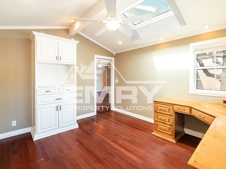 11902 Pine St — Photo 21