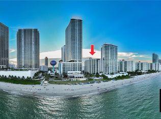 Sian, Hollywood, FL 33019