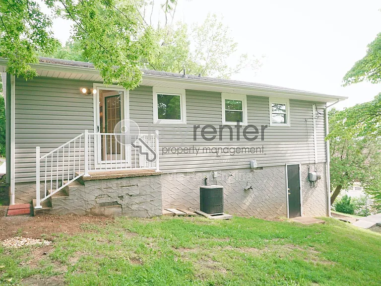 1024 Garnett Ave — Photo 14
