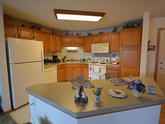 5th image of 15400 Chippendale Ave #212