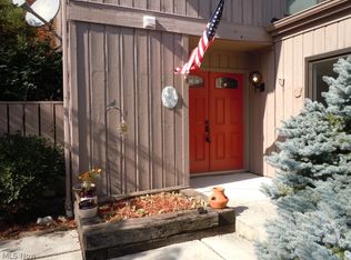 462 2nd Overlook, Aurora, OH 44202