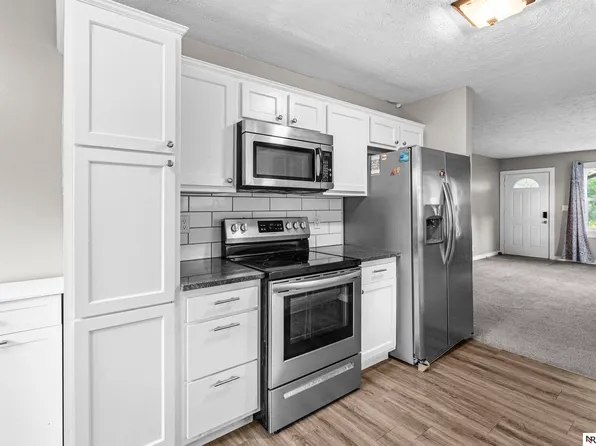 2210 Avenue C, Plattsmouth, NE 68048