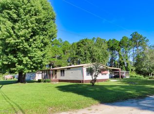 112 Douglas St, Crescent City, FL 32112