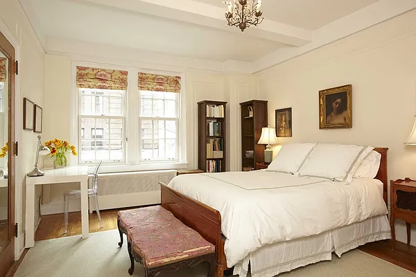 Sold by Stribling | media 10