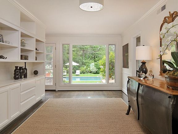 5th image of 345 Stockbridge Ave