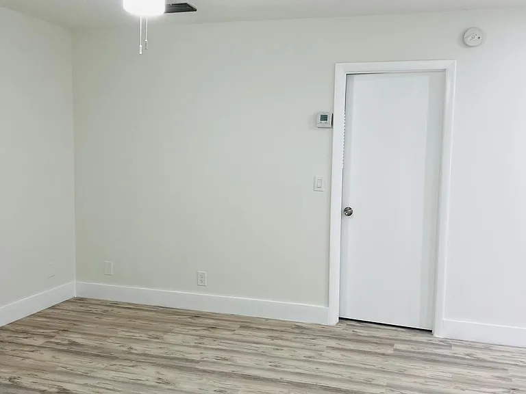 1008 18th Ave N #1 — Photo 10