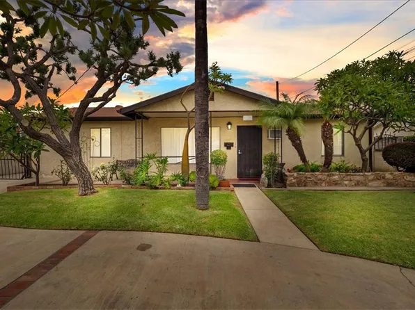 401 W 2nd St, Azusa, CA 91702