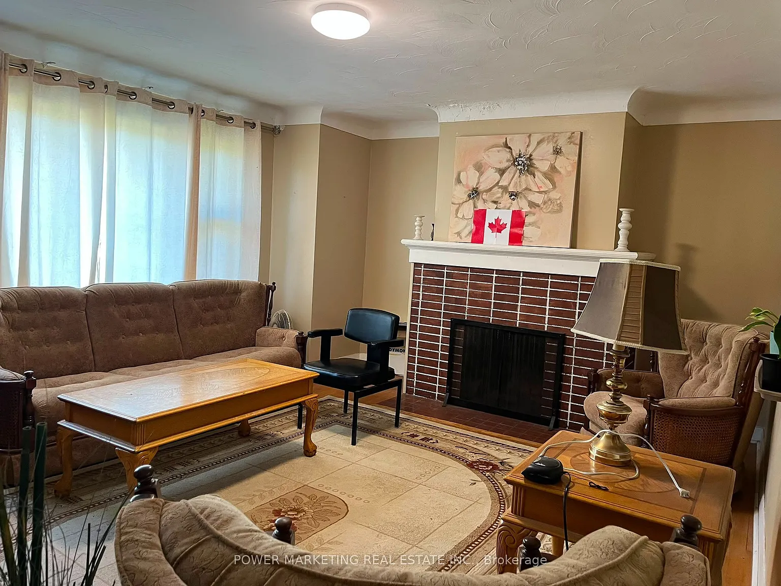 3 bed, $2,200 — Photo 3