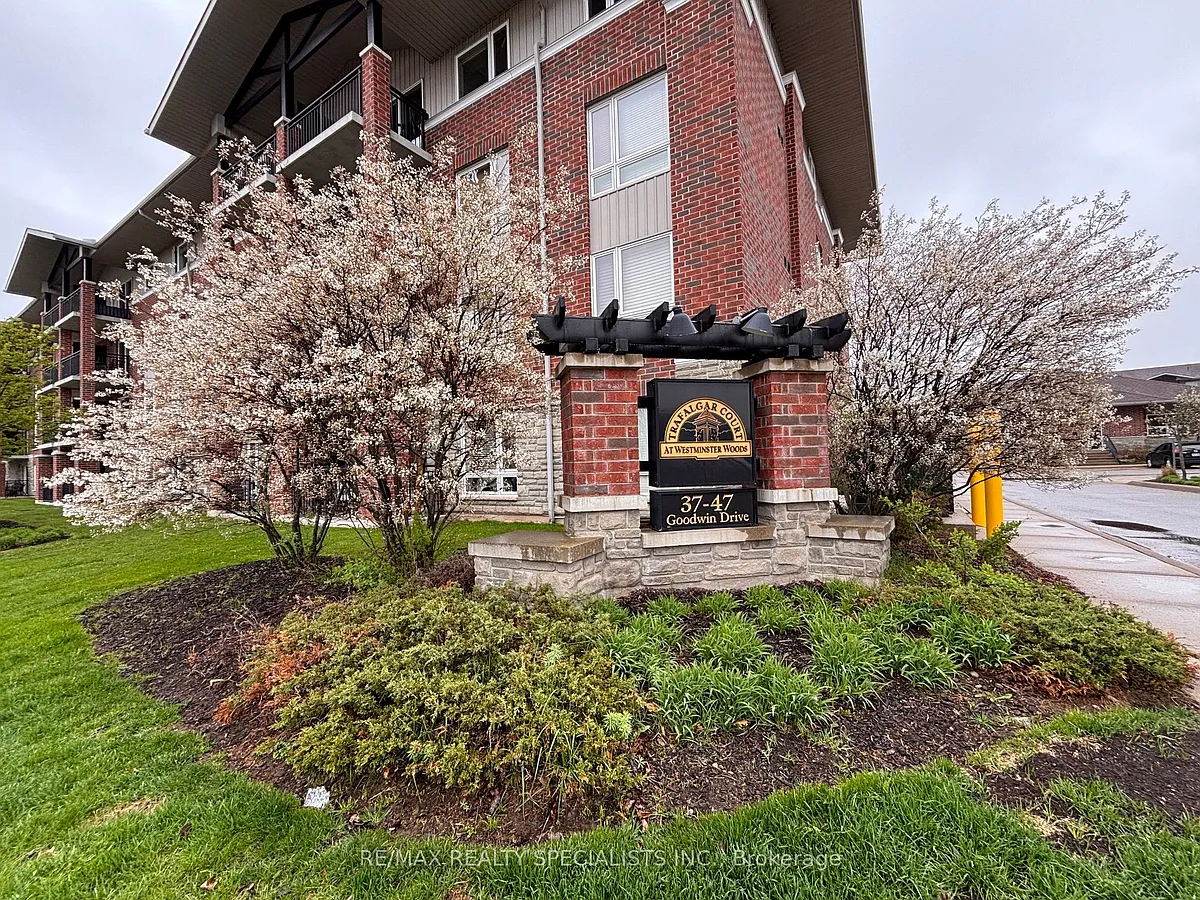 Building Photo - 43 Goodwin Dr #404