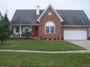 6004 Trappers Ridge Cir, Louisville, KY 40216