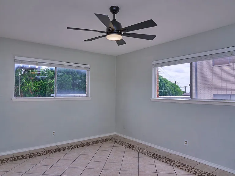 219 W Silversands Dr #5 — Photo 20