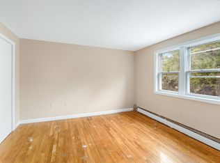 185 Barker St APT B4, Hartford, CT 06114