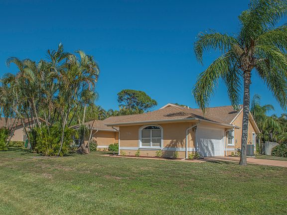 3rd image of 1697 SE Harp Ln