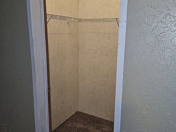 5th image of 2109 Hillside Dr