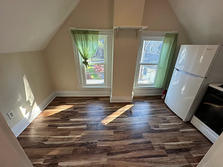 49 Cayuga St #2 — Photo 1