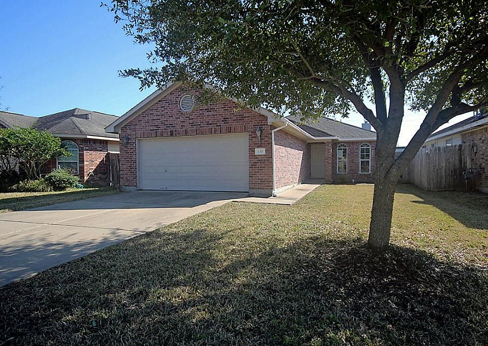 1st image of 130 Thunder Basin Dr