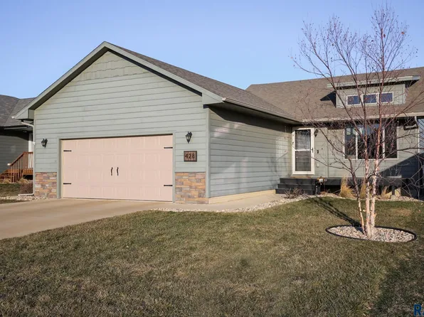 428 Lien Ave, Harrisburg, SD 57032