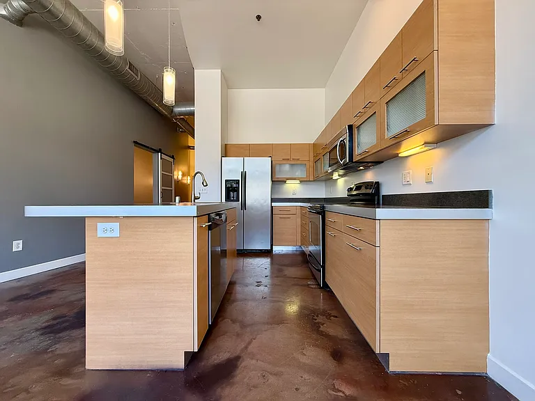 Central Park Lofts — Photo 33