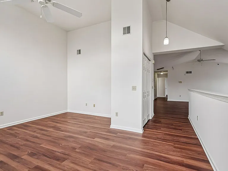 Autumn Park Apartments — Photo 66