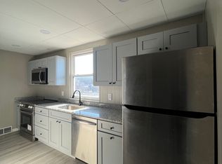 219 5th Ave FLOOR 2, Carnegie, PA 15106