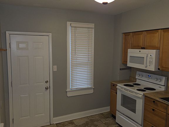 4th image of 1407 N Hollywood St