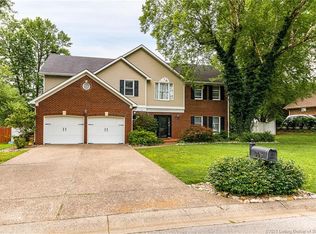 906 Mellwood Dr, New Albany, IN 47150