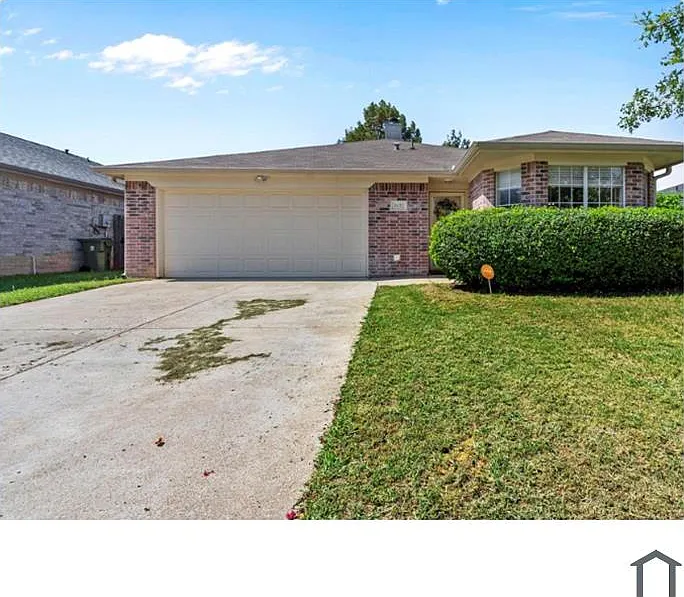 3 bed, 1318 sqft, $2,500 — Photo 1