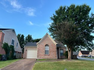 6639 Whitten Pine Dr, Memphis, TN 38134