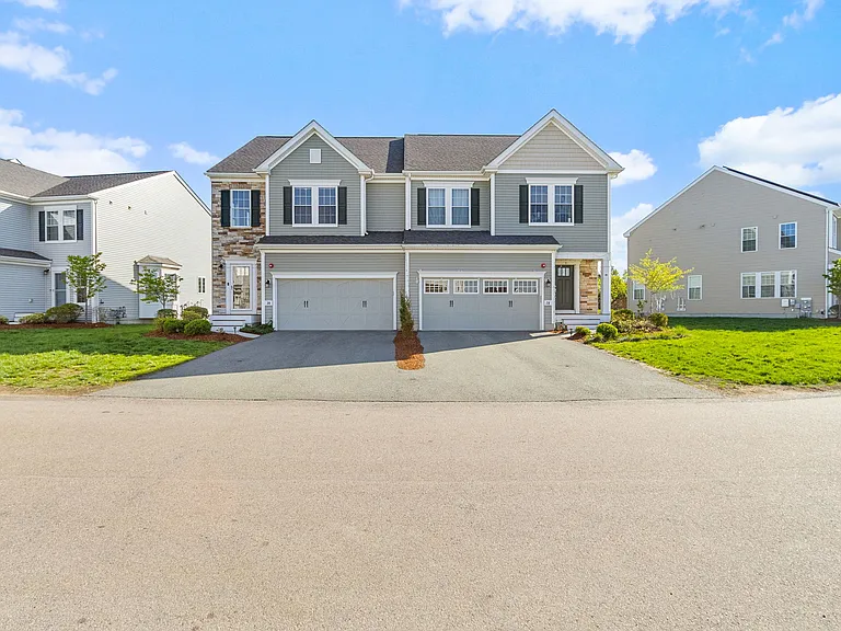 30 Magnolia Dr #30 — Photo 44