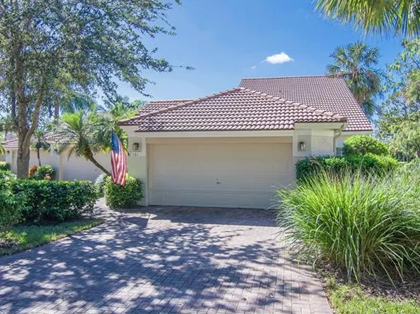 161 Amblewood Ln, Naples, FL 34105