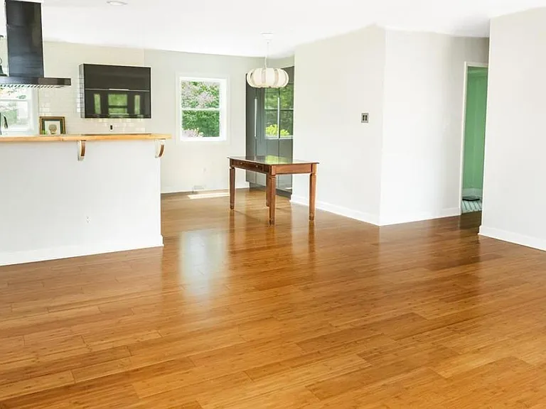 1416 E Clairmont Pl — Photo 4