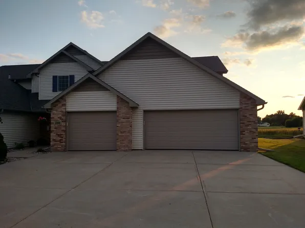 508 River Rd Unit 2, Columbus, WI 53925