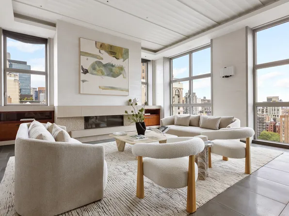 240 Park Avenue South image 4 of 29