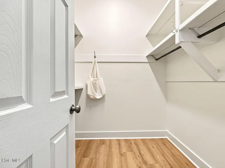 122 S Market St #1 — Photo 25