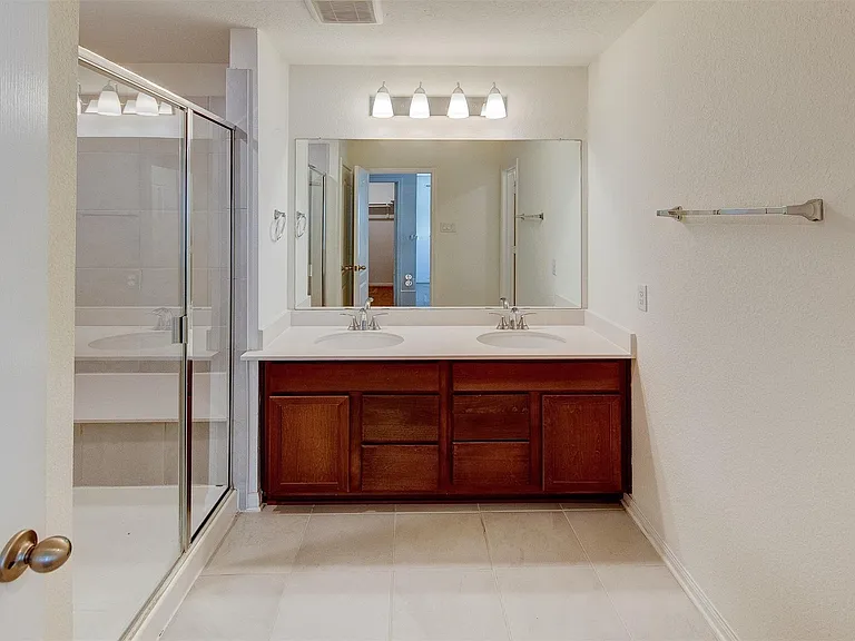 7218 Bakersfield Ct — Photo 21