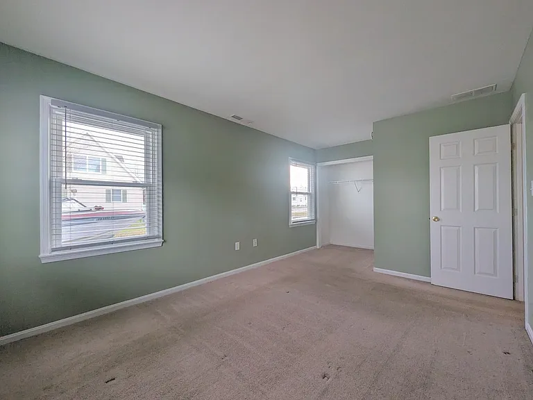 406 Franklin St — Photo 14