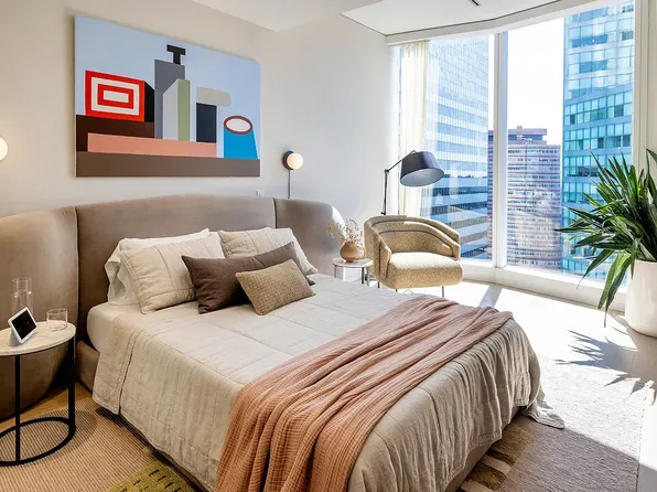 100 East 53rd Street image 9 of 22