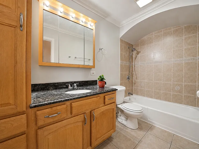 4940 N Leonard Dr #3B — Photo 25