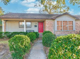 10226 Old Orchard Rd, La Porte, TX 77571
