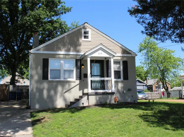 219 Runyon Ave, Saint Louis, MO 63125