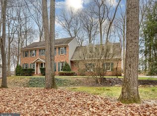 83 Deerfield Dr, Pequea, PA 17565