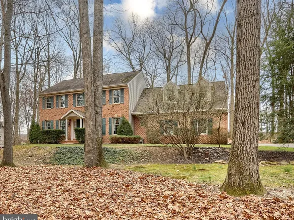 83 Deerfield Dr, Pequea, PA 17565