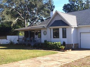 2761 Manuel Cir, Lillian, AL 36549